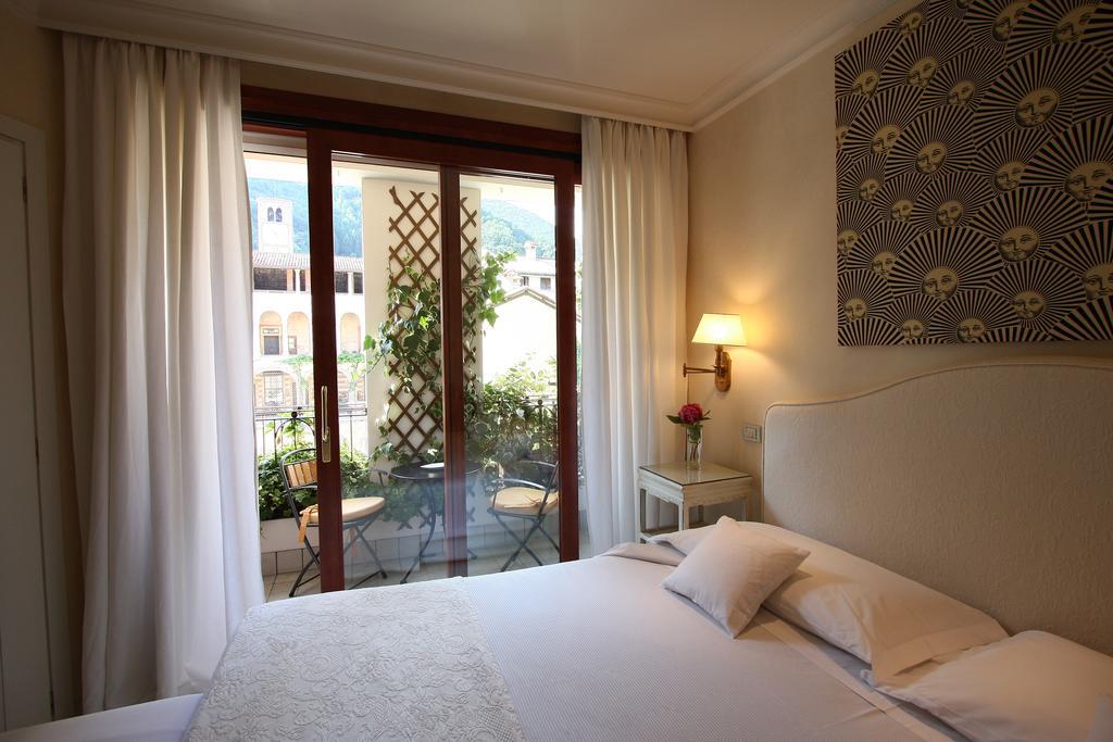 Charming Hotel Dei Chiostri Фоллина Экстерьер фото