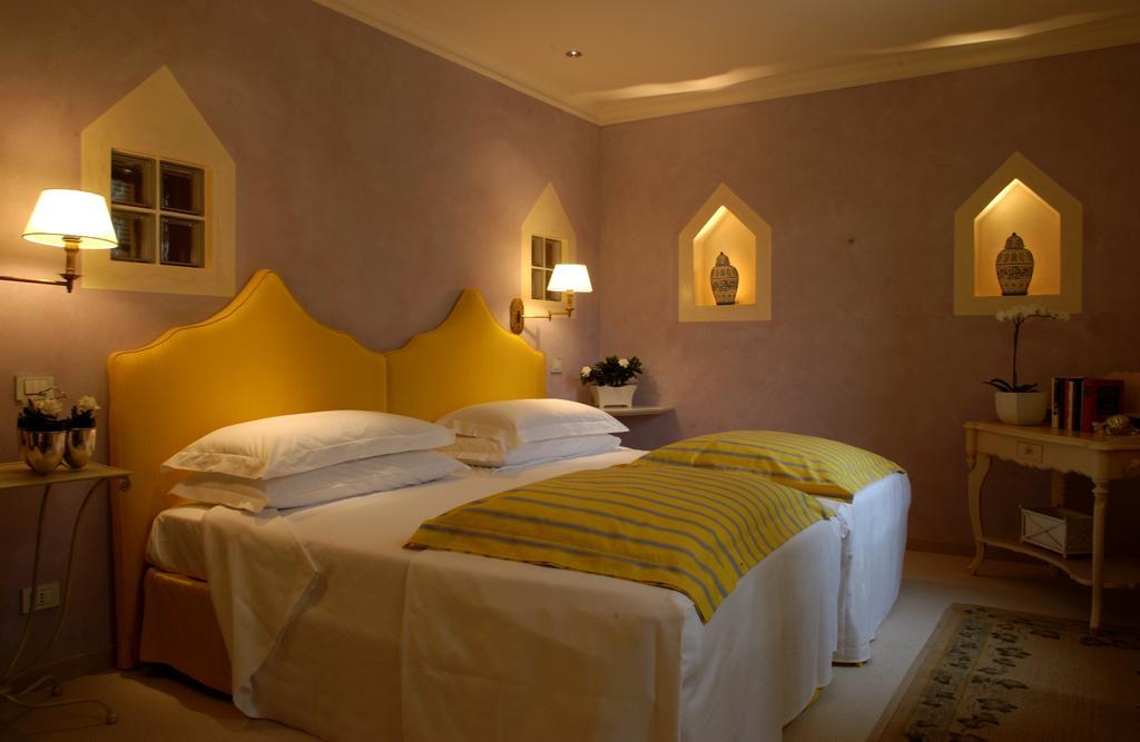 Charming Hotel Dei Chiostri Фоллина Экстерьер фото